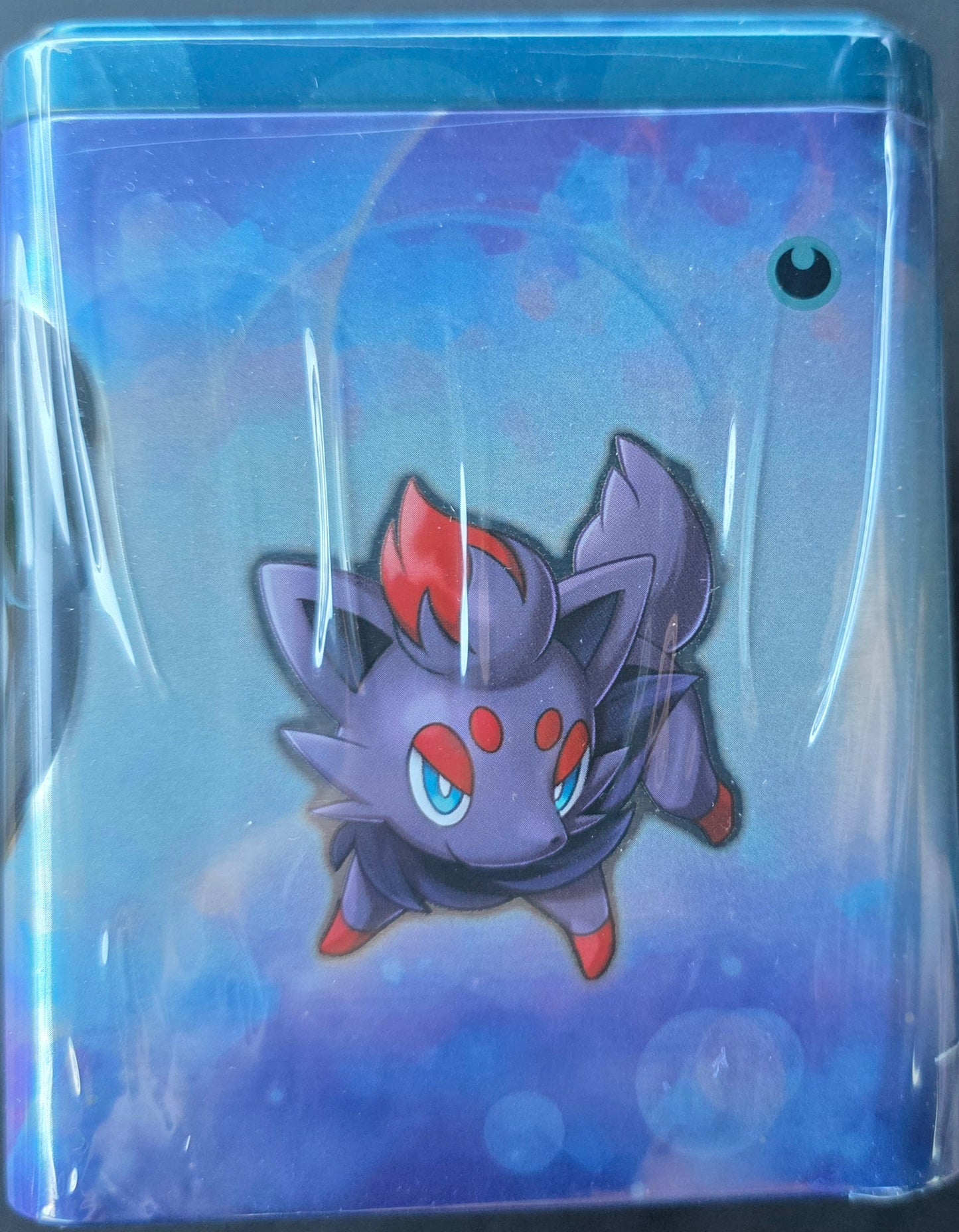 Pokémon TCG: Darkness Stacking Tin - Umbreon (3 Booster Packs & Coin