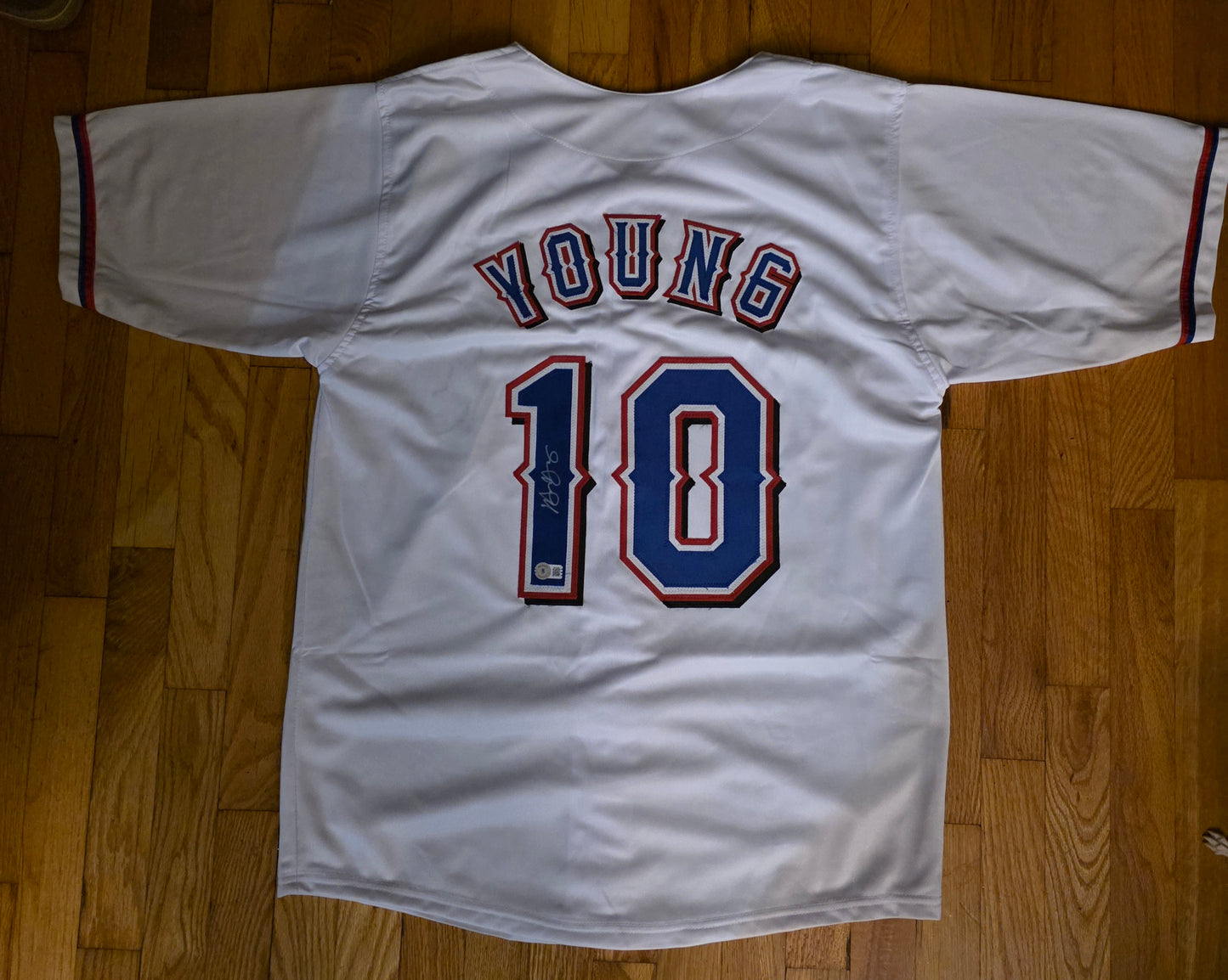 Texas Rangers Michael Young Autograph Jersey Beckett certified
