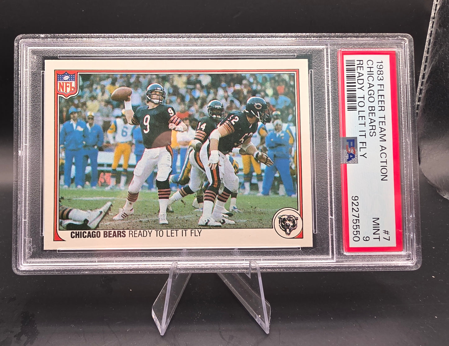 1983 Fleer Team Action Chicago Bears Ready To Let It Fly #7 PSA MINT 9