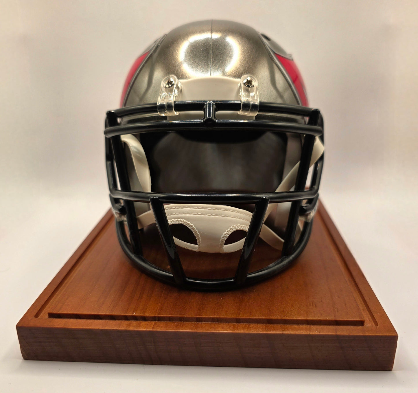 Tampa Bay Buccaneers Hall Of Fame Warren Sapp Signed Speed Mini Helmet